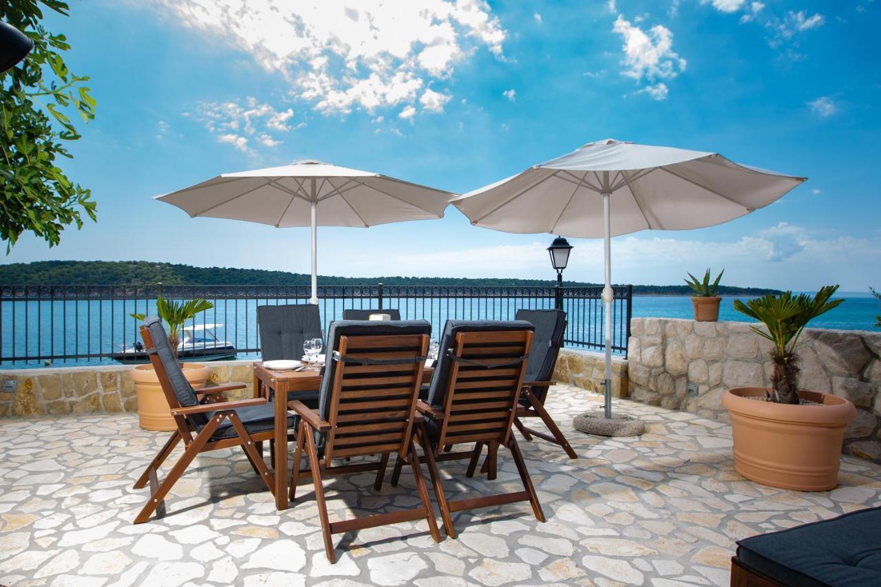 Villa Riva Barbat na Rabu エクステリア 写真